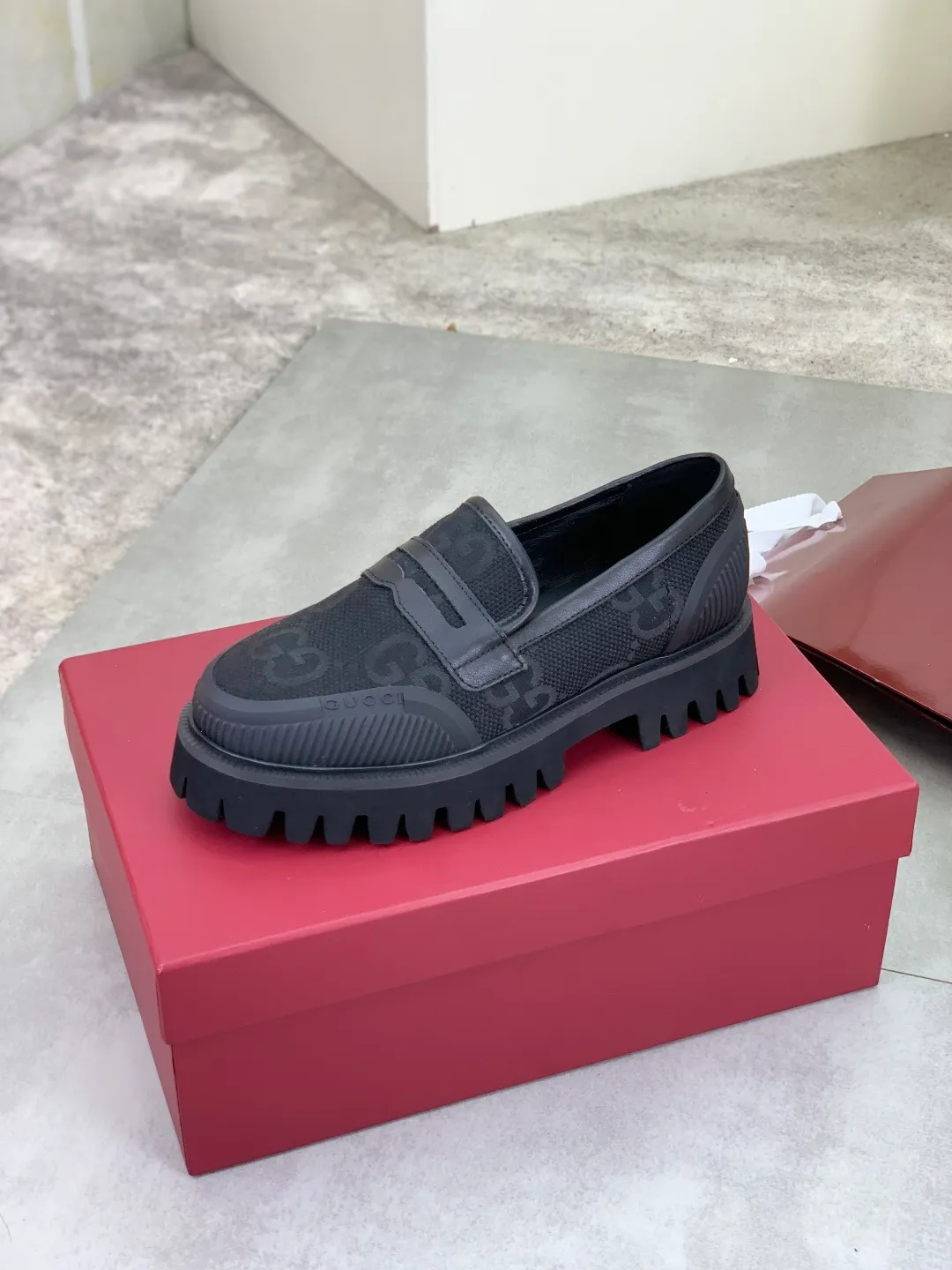 Men's Men's Shoes💰P440💰[New Style] Gucci lazy slip-on couple 🧑‍🤝‍🧑 best selection of leather shoes (Gucci) official website latest Gucci lazy 🎁 leather shoes, hot style 💥 style is simple and elegant, exclusive for trendy men. Unique official website latest brand original double G pressure Floral elements 👑 Original Gucci decoration, fashionable and elegant, original calf leather with double G denim ✅ Fully imported soft sheepskin lining, official website designated wear-resistant, rubber business outsole, classic model taken in person 🎬 Size: 36-46 Various colors available